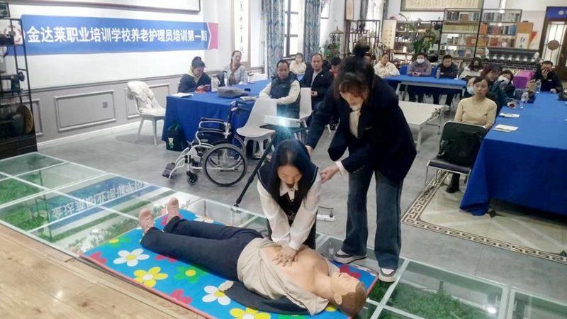 助餐点灭蝇灯，安装标准知多少？**