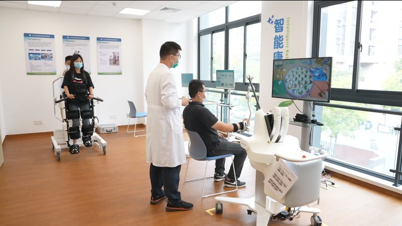失能老人护理：全面解析优缺点